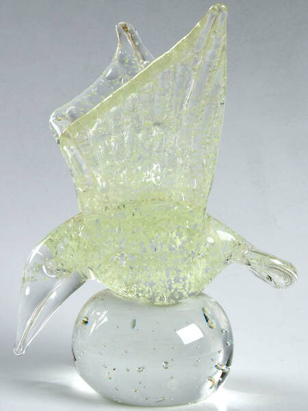 Murano Figurines Bird,Wings Up,On Ball-Green Flecks - No Box