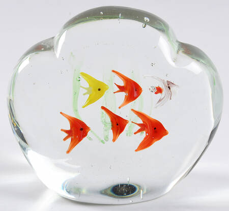Murano Figurines Aquarium-Scalloped,Orange,Yellow Fish - No Box