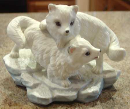Polar Expedition Arctic Fox Cubs Playing - Boxed