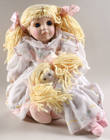 Marie Osmond Toddler Dolls Sunshine And Happiness - Boxed