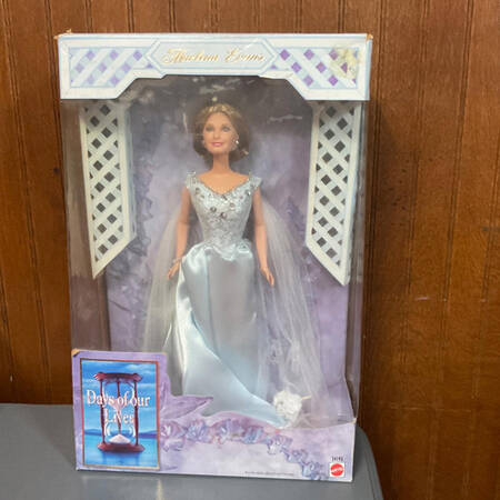 Daytime Drama Days Of Our Lives-Marlena Evans - Boxed