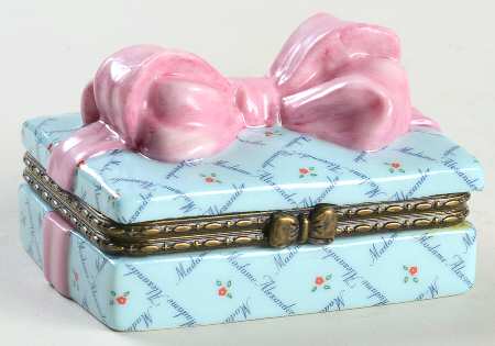 Madame Alexander Limoges Boxes Where Dreams Begin - Boxed