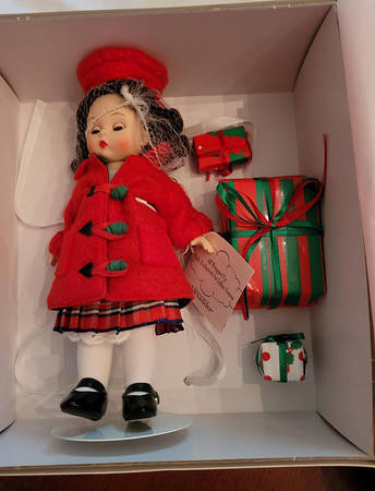 Lillian Vernon Exclusives All Wrapped Up - With Box