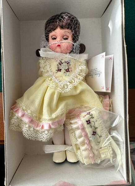 Victorian Dress Marigold - Boxed