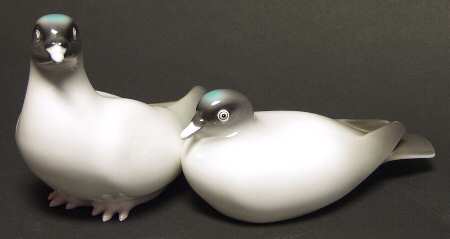 Noritake Figurines Pigeon Pair - Boxed