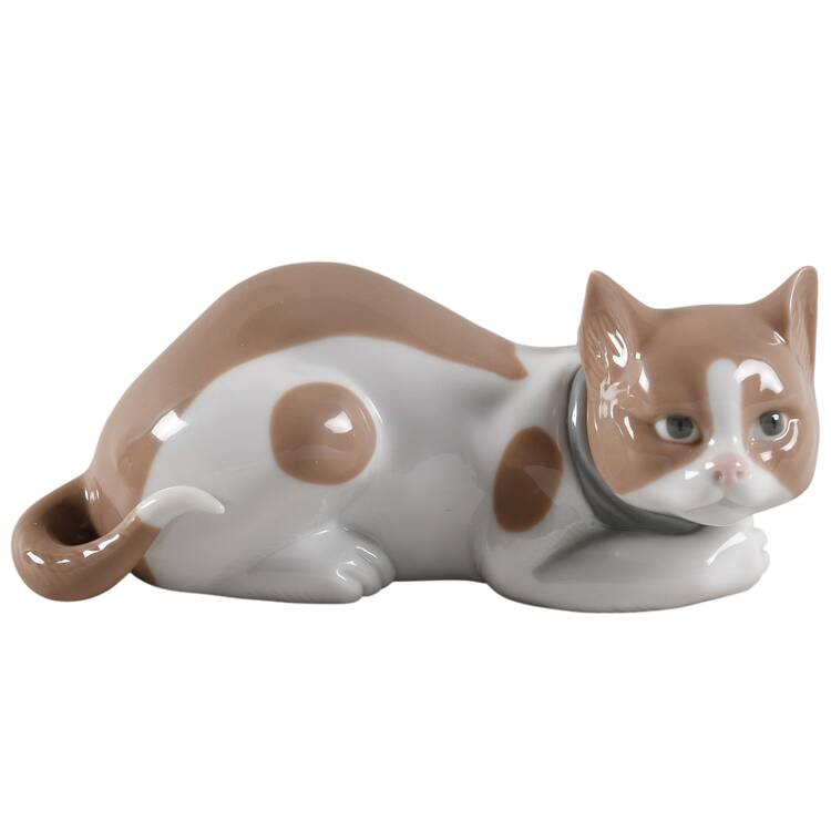 Nadal Porcelain Figurines Cat-Laying Down - Boxed