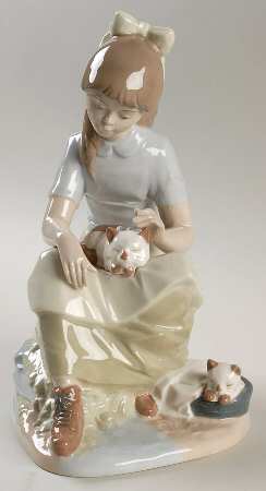 Nadal Porcelain Figurines Girl With Kittens - Boxed