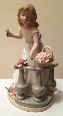 Nadal Porcelain Figurines Cosmos - With Box