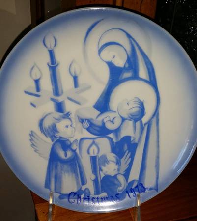 Christmas Plate-Norcrest Mary & Jesus 1973 - Boxed