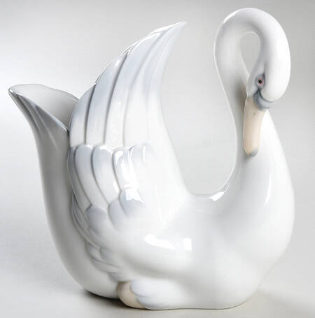 NAO Giftware Swan Vase - No Box