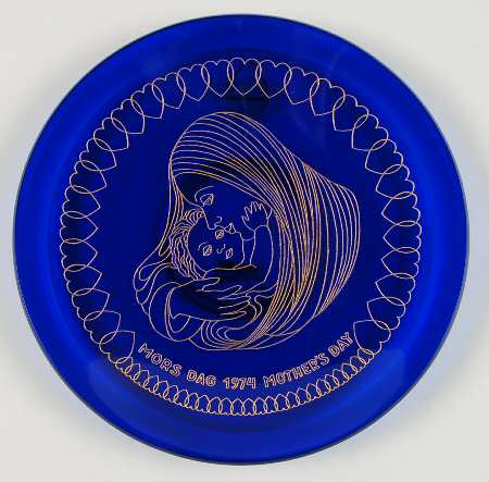 Mothers Day Plate Mother & Child - Boxed