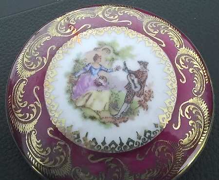 Objets d'Art Limoges Box by Objets d'Art