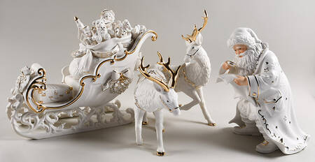 Grandeur Noel Santa With Sleigh & Reindeer - Boxed