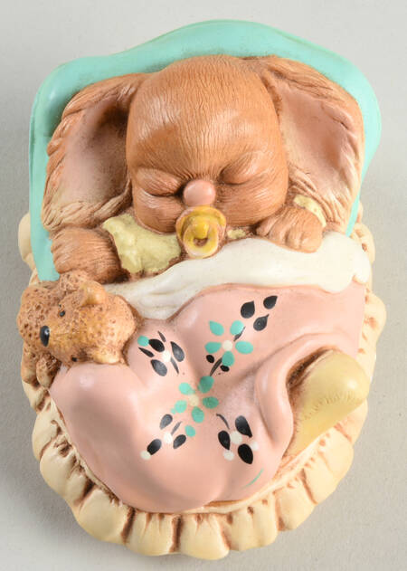 PenDelfin Figurine Teddy - Pink Blanket - Boxed