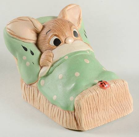 PenDelfin Figurine Wakey-Green Blanket & Pillow - Boxed