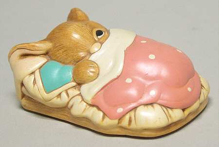 PenDelfin Figurine Peeps-Pink Blanket/Blue Pillow - Boxed