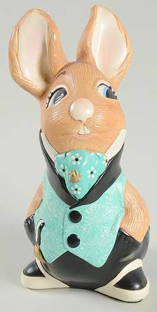PenDelfin Figurine Uncle Soames-Light Blue Vest - Boxed