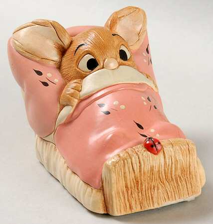 PenDelfin Figurine Wakey-Pink Blanket & Pillow - Boxed