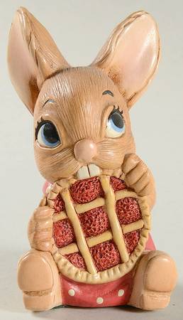 PenDelfin Figurine Picnic Midge-Red Bib - No Box