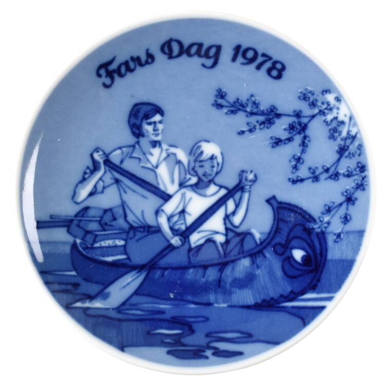 Father's Day Plate Canoeing - Boxed