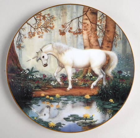 Enchanted World of The Unicorn Plates Hidden Glade Of The Unicorn - No Box