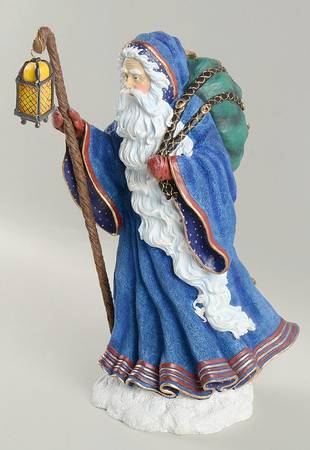 Memories of Christmas-Figurine Father Christmas - Boxed