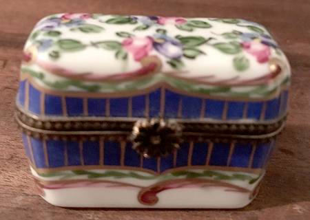 PEINT MAIN LIMOGES BOX Floral Box W/3 Flasks - Nb690, No Box