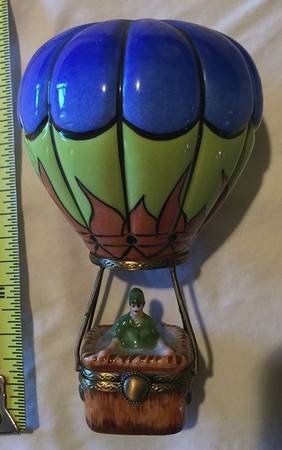PEINT MAIN LIMOGES BOX Blue & Green Hot Air Balloon - Nb703, No Box