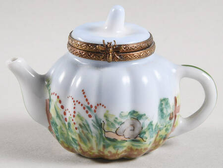 PEINT MAIN LIMOGES BOX Teapot - Nb680, No Box