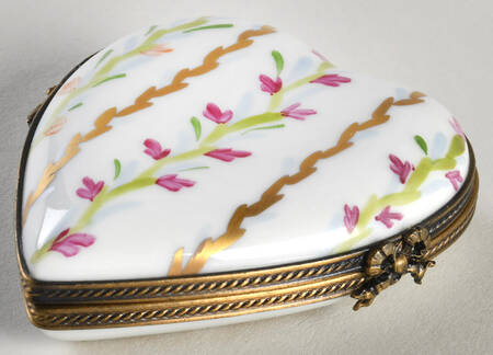 PEINT MAIN LIMOGES BOX Heart Tiny Flowers On Vines - Nb816, No Box