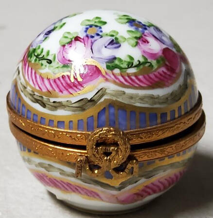 PEINT MAIN LIMOGES BOX Floral Box W/Clock - Nb849, No Box