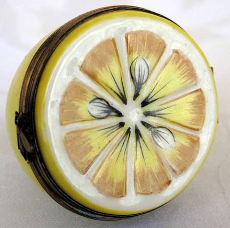 PEINT MAIN LIMOGES BOX Half Lemon - No Box