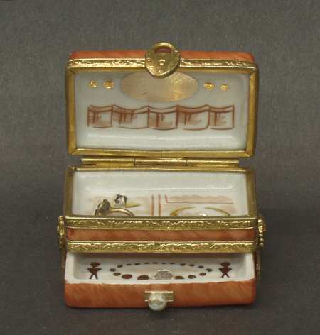 PEINT MAIN LIMOGES BOX Jewelry Box W/ Rings - Boxed