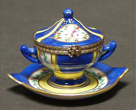 PEINT MAIN LIMOGES BOX Tureen & Plate-Blue & Yellow - Boxed