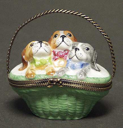 PEINT MAIN LIMOGES BOX Puppies In A Basket - Boxed