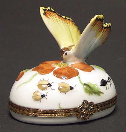 PEINT MAIN LIMOGES BOX Butterfly - With Box Bx324