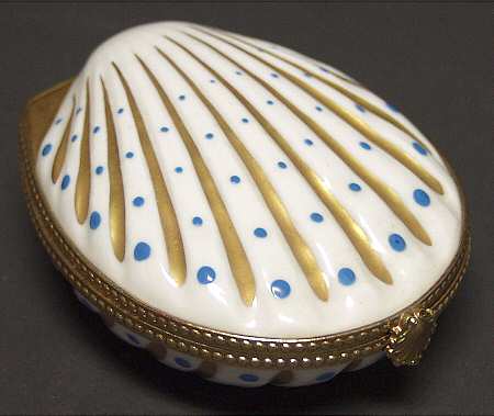 PEINT MAIN LIMOGES BOX Shell - With Box Bx325