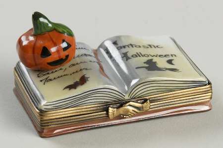 PEINT MAIN LIMOGES BOX Halloween Book W/Pumpkin - Boxed