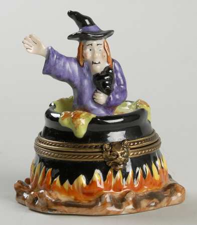 PEINT MAIN LIMOGES BOX Witch In Cauldron - With Box Bx420