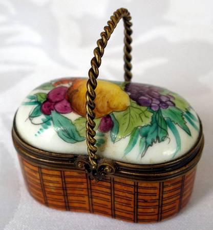 PEINT MAIN LIMOGES BOX Fruit Basket - No Box