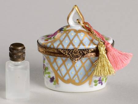 PEINT MAIN LIMOGES BOX Terrine Box With Flacon - No Box