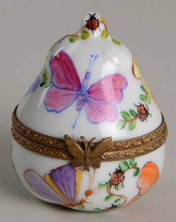 PEINT MAIN LIMOGES BOX Moths And Ladybugs-Pear Shape - No Box