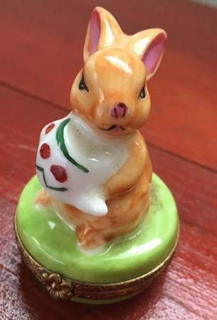 PEINT MAIN LIMOGES BOX Rabbit - Nb 636, No Box