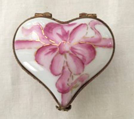 PEINT MAIN LIMOGES BOX Heart W.Pink Ribbon - No Box
