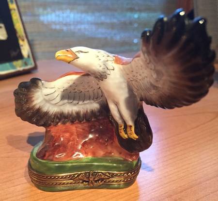 PEINT MAIN LIMOGES BOX Flying Eagle - No Box