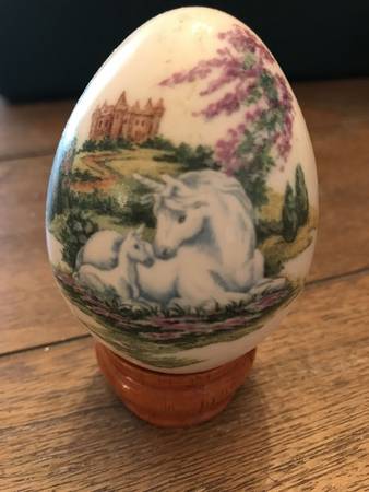 Unicorn Egg Castle Scene - No Box
