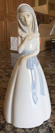 Porceval  Figurines Girl W/ Blue Bow Dress - No Box