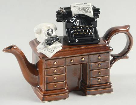 Cardew Designs Tea Pot Crime Writers Desk-Mini - Boxed