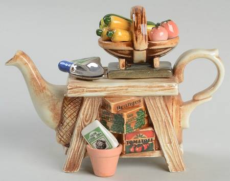 Cardew Designs Tea Pot Gardener's Bench - No Box