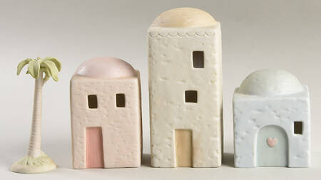 House Set & Palm Tree-Mini Nativity Hourglass-House Set & Palm Tree - Hourglass Trademark With Box